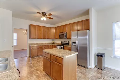 6872 Emerson Ln, Hayes, VA 23072 photo 10