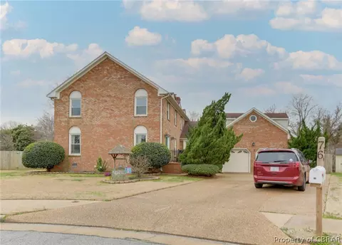 76 Old Meribeth Rd, Hampton, VA 23669 photo 3