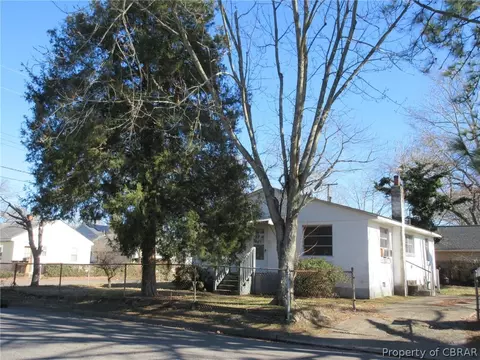 635 Augusta St, Hampton, VA 23669 photo 2