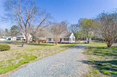 6143 Allmondsville Rd, Gloucester, VA 23061 photo 2