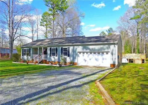 6395 Bolling Brook Ln, Gloucester, VA 23061 photo 2