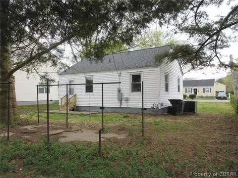 422 Colonial Ave, Hampton, VA 23661 photo 4