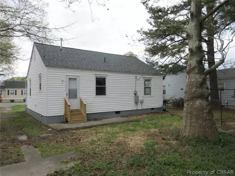 422 Colonial Ave, Hampton, VA 23661 photo 3