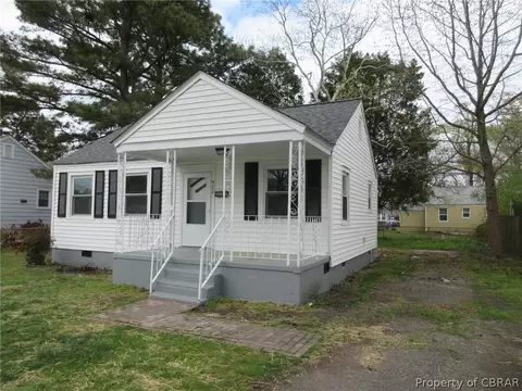 422 Colonial Ave, Hampton, VA 23661 photo 2
