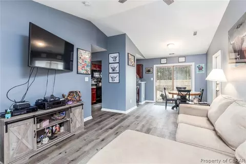 8102 Kitchener Dr, Gloucester, VA 23061 photo 7