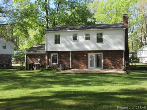 302 Chantilly Ct, Hampton, VA 23669 photo 7