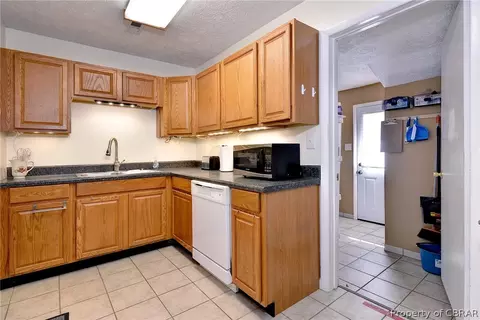 100 Tucker Ln, Hampton, VA 23669 photo 17