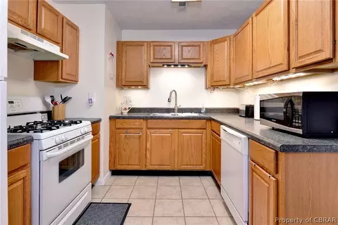 100 Tucker Ln, Hampton, VA 23669 photo 16