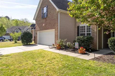 5984 Sean Paul Dr, Gloucester, VA 23061 photo 3