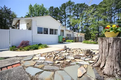 6176 Main St, Gloucester, VA 23061 photo 32
