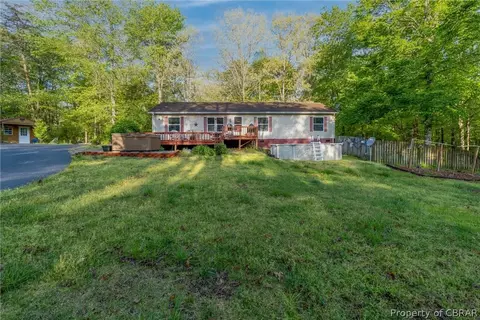 8984 Indian Rd, Gloucester, VA 23061 photo 3