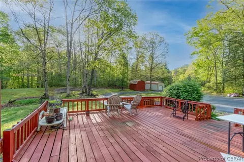 8984 Indian Rd, Gloucester, VA 23061 photo 5