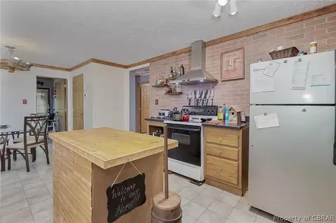 8984 Indian Rd, Gloucester, VA 23061 photo 9