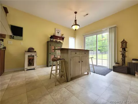6189 Ruth Dr, Gloucester, VA 23061 photo 9