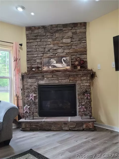6189 Ruth Dr, Gloucester, VA 23061 photo 5