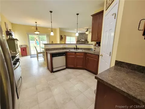 6189 Ruth Dr, Gloucester, VA 23061 photo 12