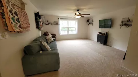 6189 Ruth Dr, Gloucester, VA 23061 photo 15