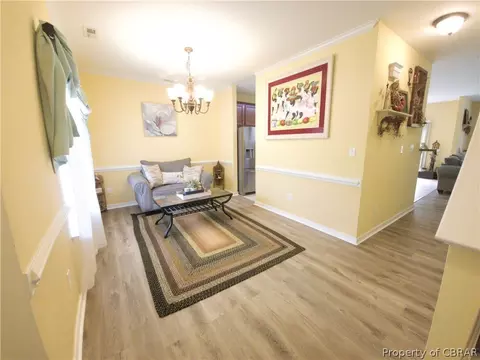 6189 Ruth Dr, Gloucester, VA 23061 photo 2
