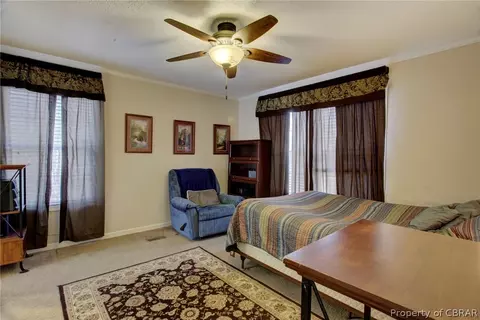 4396 Dragon Dr, Saluda, VA 23149 photo 8
