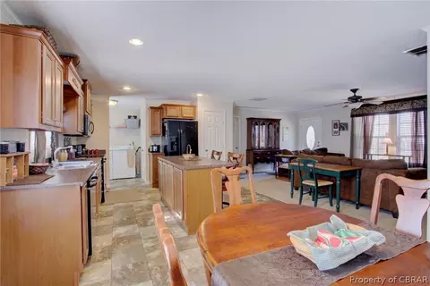4396 Dragon Dr, Saluda, VA 23149 photo 3