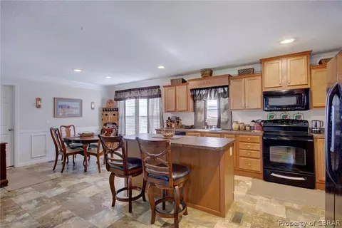 4396 Dragon Dr, Saluda, VA 23149 photo 4
