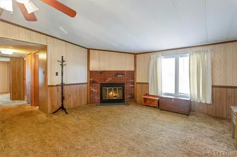 5293 Gum Tree Ln, Gloucester, VA 23061 photo 17