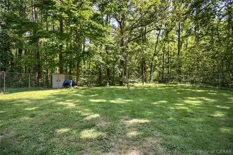 11039 Piankatank Dr, Gloucester, VA 23061 photo 3