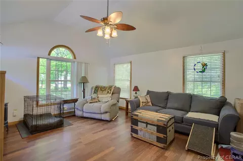 11039 Piankatank Dr, Gloucester, VA 23061 photo 8