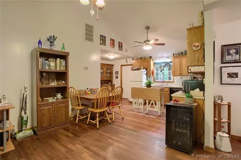 11039 Piankatank Dr, Gloucester, VA 23061 photo 5