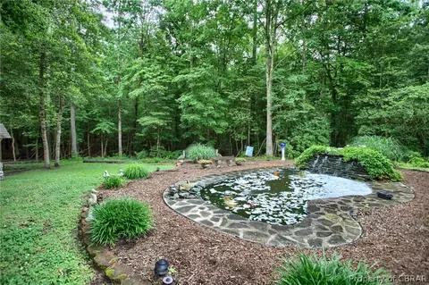 5609 Howard Ln, Gloucester, VA 23061 photo 5