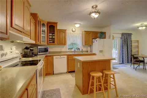 5609 Howard Ln, Gloucester, VA 23061 photo 16