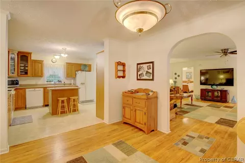 5609 Howard Ln, Gloucester, VA 23061 photo 13