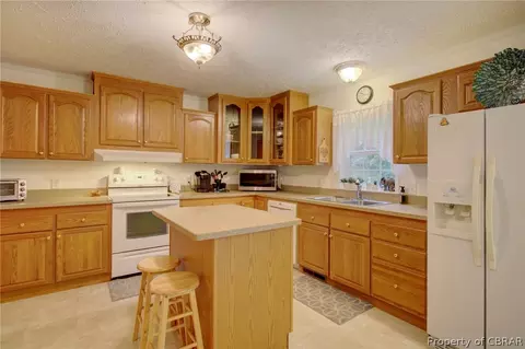 5609 Howard Ln, Gloucester, VA 23061 photo 14