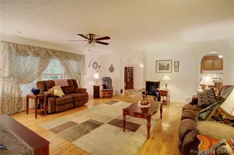 5609 Howard Ln, Gloucester, VA 23061 photo 23