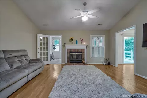 4342 Wigeon Cir, Gloucester, VA 23061 photo 8