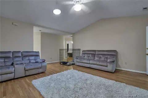 4342 Wigeon Cir, Gloucester, VA 23061 photo 17