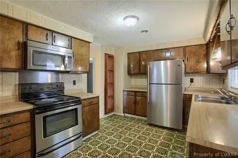 1509 Canavan Dr, Hampton, VA 23663 photo 9