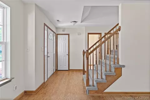 5 Meadow Ln, Hampton, VA 23666 photo 2