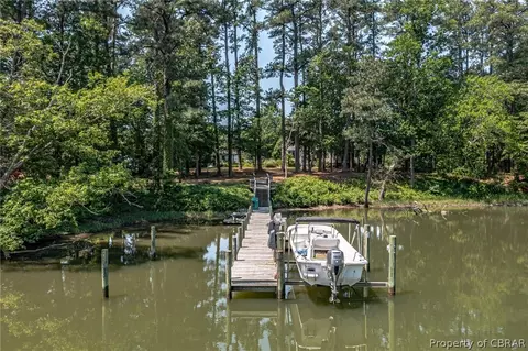 3215 Weems Rd, Weems, VA 22576 photo 7