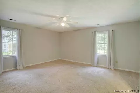 4476 Old Squaw Ln, Gloucester, VA 23061 photo 15
