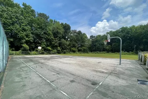 4476 Old Squaw Ln, Gloucester, VA 23061 photo 25