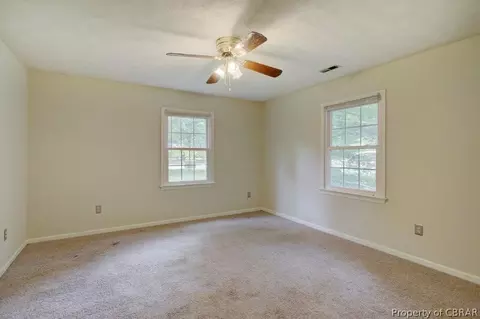 4476 Old Squaw Ln, Gloucester, VA 23061 photo 11