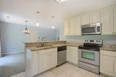 4476 Old Squaw Ln, Gloucester, VA 23061 photo 6