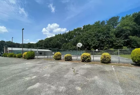 4476 Old Squaw Ln, Gloucester, VA 23061 photo 24
