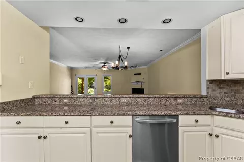 114 Genoa Dr, Hampton, VA 23664 photo 10