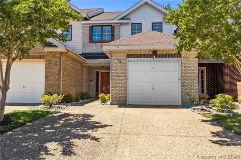 114 Genoa Dr, Hampton, VA 23664 photo 2