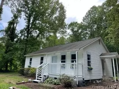 9014 Marlfield Rd, Gloucester, VA 23061 photo 3