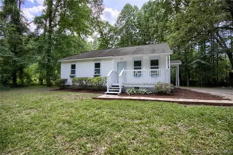 9014 Marlfield Rd, Gloucester, VA 23061 photo 5