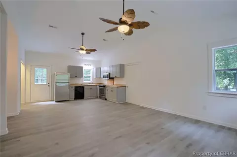 9014 Marlfield Rd, Gloucester, VA 23061 photo 13