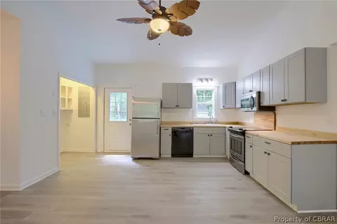 9014 Marlfield Rd, Gloucester, VA 23061 photo 15